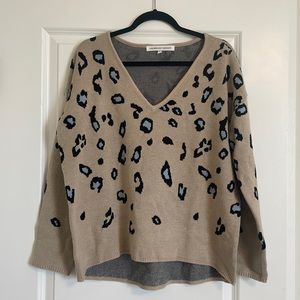 Cupcakes & Cashmere Tan with Blue Leopard Print V-Neck Sweater - Size M